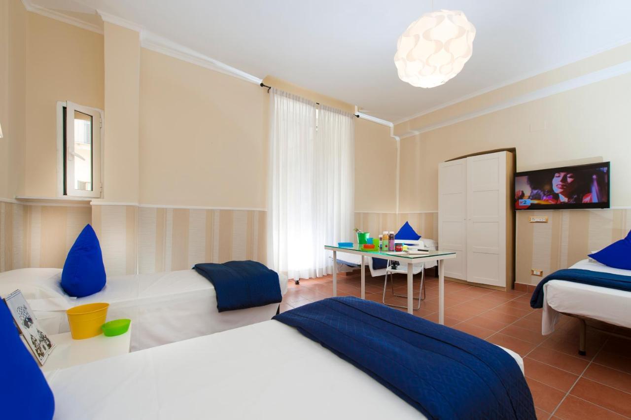 Budget Rooms Des Arts Rome Exterior photo